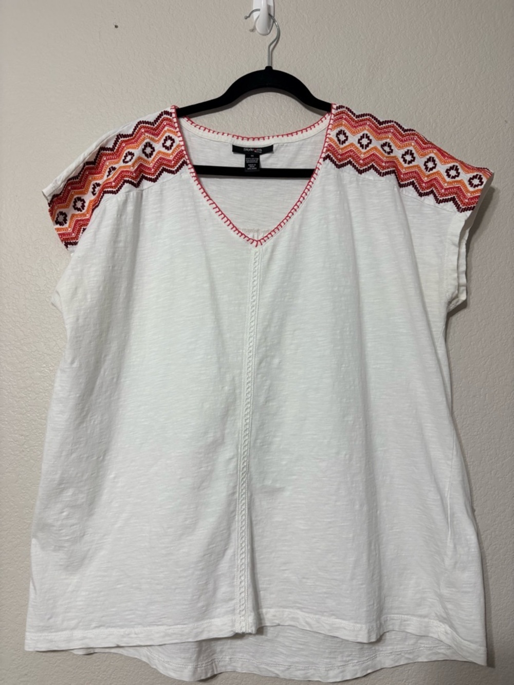 Style‎ & Co White Slub Cotton  Embroidered Sleeve V-Neck Women's Summer Top 1X